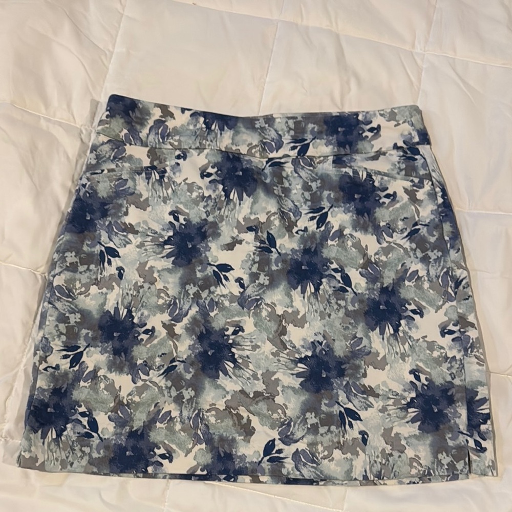 Croft & Barrow Blue and White Mini Pencil Skort Casual